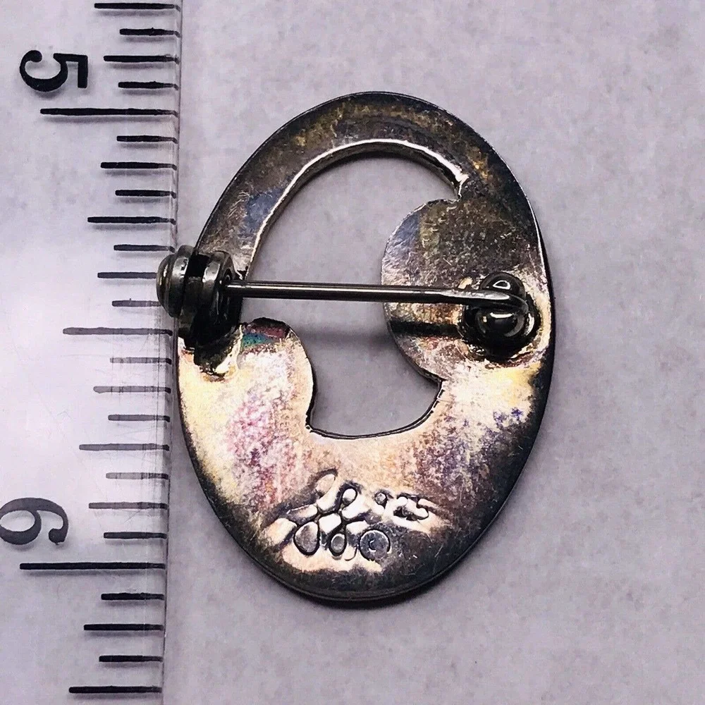 JS Sterling Silver Brooch Pin Black‎ Inlay Stone Swirl Mother Child